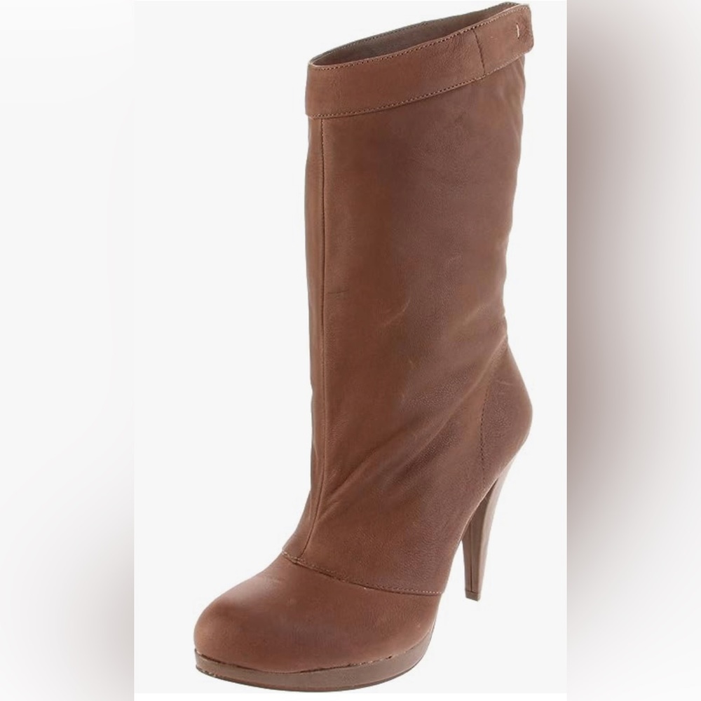 BCBGeneration Yaselle Boot